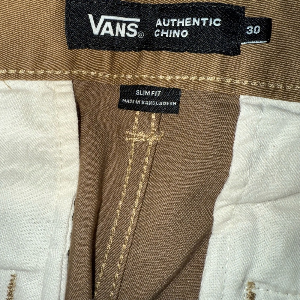 VANS - Picture 8 of 12
